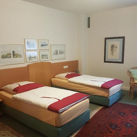 Gaestehaus Krefeld Uerdingen エクステリア 写真